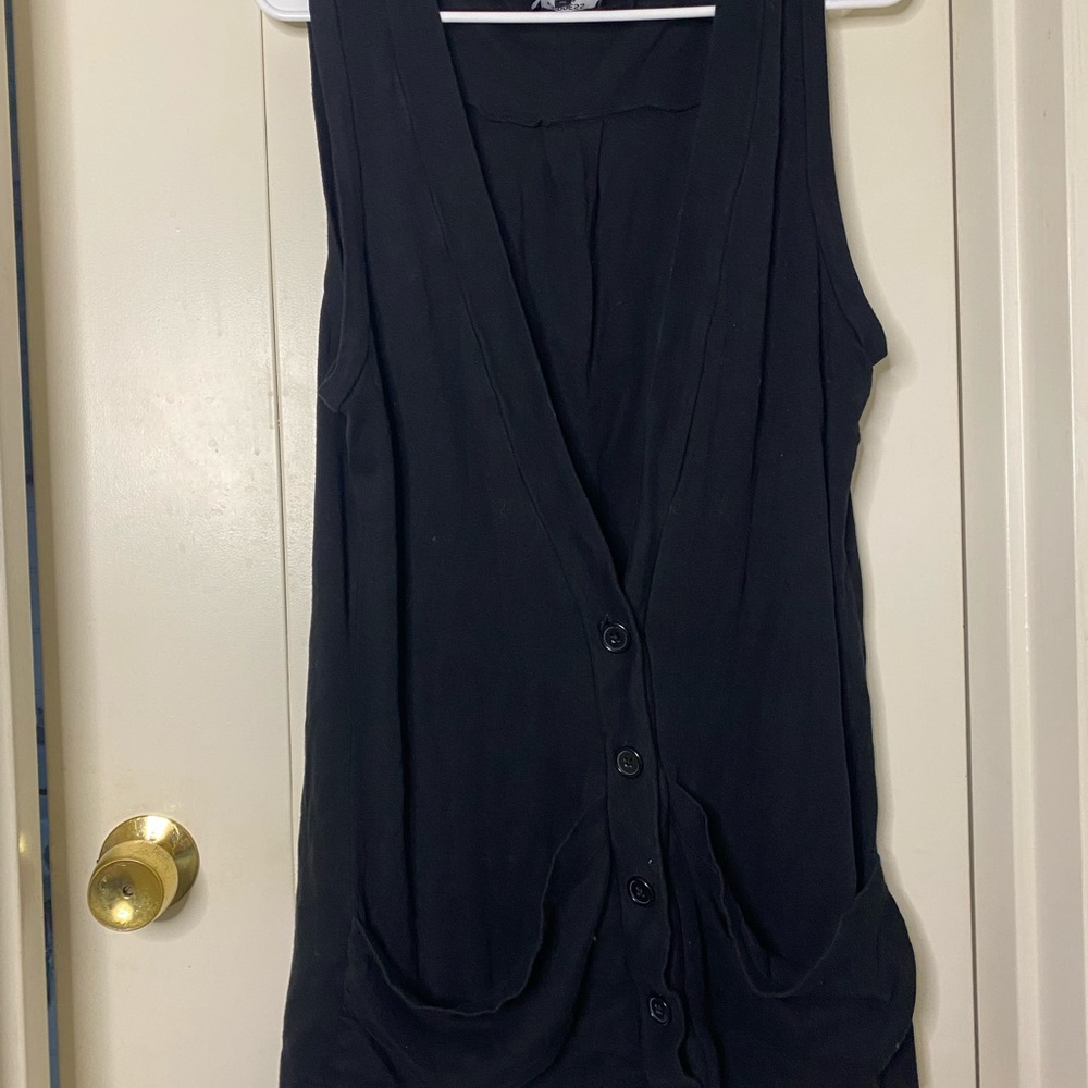 Long v neck, button down, flowy tank